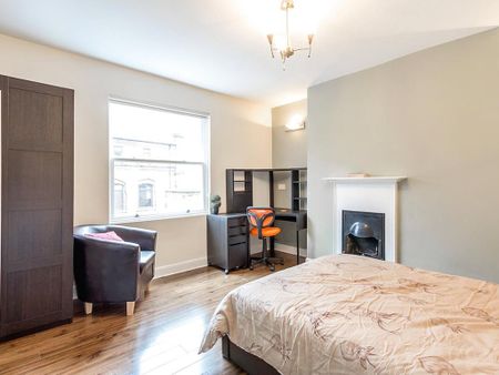 3 bedroom apartment to rent - Photo 4