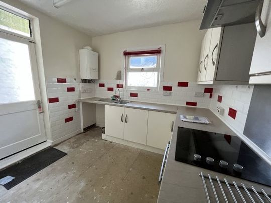 Cranbourne Avenue, Plymouth, PL4 - Photo 1