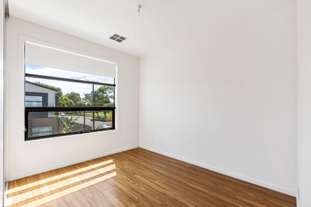 Low maintenance living - Photo 3