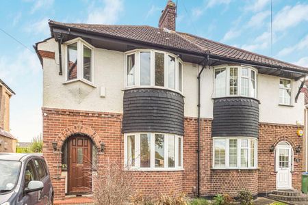 3 bedroom semi-detached house to rent - Photo 2