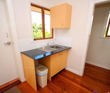 6/309 Cornwall Street, Greenslopes QLD 4120 - House For Rent - $260... - Photo 2