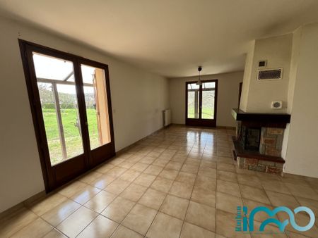 Location Maison 3 pièces 91m² CLAIRVAUX D AVEYRON 12330 - Photo 2