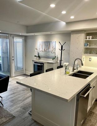 For Lease - 1040 The Queensway N/A Unit# 114, Toronto, Ontario - Photo 1