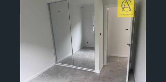 BRAND NEW 3 BEDROOM GRANNY FLAT - Photo 2