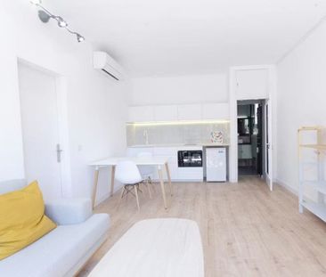 Carrer de les Balears, Barcelona, Catalonia 08023 - Photo 6