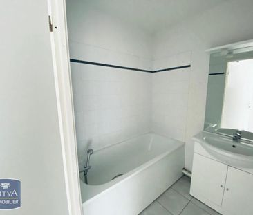 Location Appartement 2 pièces 54m² LE CATEAU CAMBRESIS 59360 - Photo 5