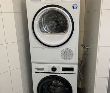 "grosse, moderne 3.5-Zimmer-Wohnung mit Sitzplatz, Lift und eigenem... - Foto 3