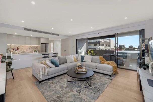 Sabbia - Stunning Two Bedroom Modern Apartment - Photo 1