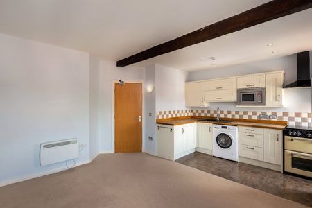 3 bedroom apartment to rent - Photo 2