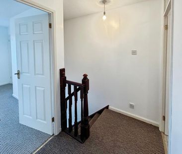 2 bedroom property to rent - Photo 1