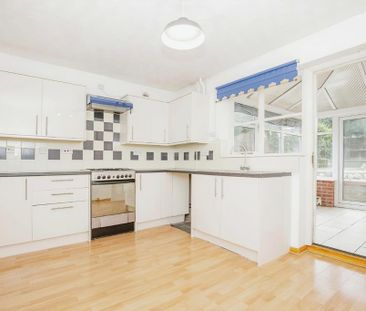 2 bedroom terraced house to rent - Photo 3
