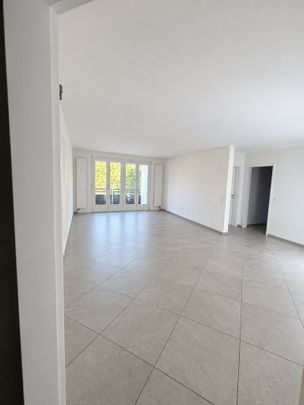 Sanierte 3 Zimmerwohnung in Höngg - Photo 1