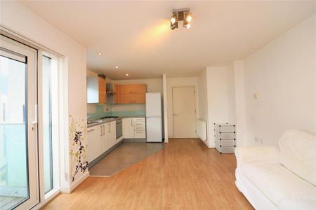 1 bedroom apartment to rent - Photo 2