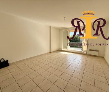 Appartement T2 de 52m² avec terrasse et deux places de parking priv... - Photo 1