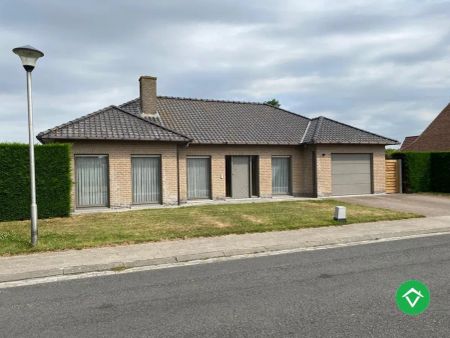 Alleenstaande woning met 3 slaapkamers en garage te Koekelare - Foto 2