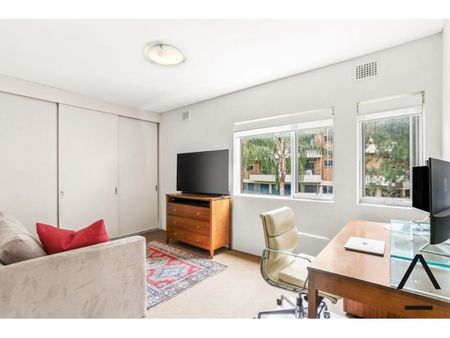 Bright, Tranquil, and Expansive Residence - 6 months lease only - Photo 3