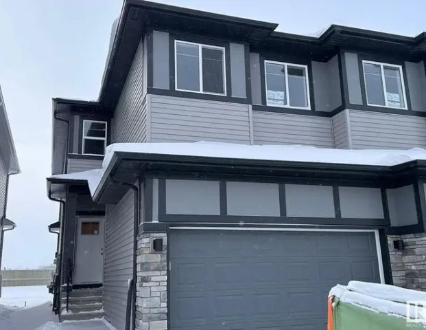 3016 9 ST NW | 3016 9 ST NW, Edmonton - Photo 1