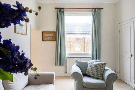 Atherton Street, Battersea, SW11 flat to rent - Photo 2