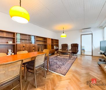Unikátny 4i rodinný dom so súkromnou záhradkou v Ružinove – Fotografia 1