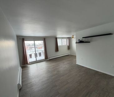 For Lease - 1830 Dumont Street Unit# 306, London East, Ontario - Photo 1