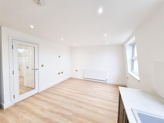 Kidderminster Road, Croydon - Photo 1