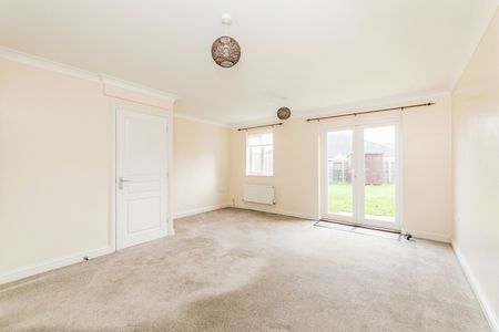 3 bedroom house to rent Jennings Drift, Kesgrave, Ipswich, IP5 - Photo 5