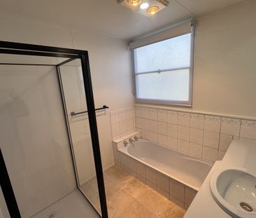 RENOVATED 3 BEDROOM HOME!! - Photo 6
