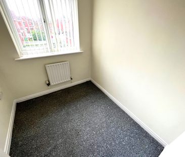 Park Close, Preston - Photo 4