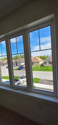 For Lease - 34 Hillcroft Way, Kawartha Lakes, Ontario - Photo 2