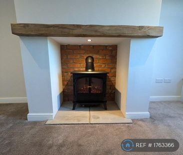 3 bedroom terraced house to rent - Photo 2