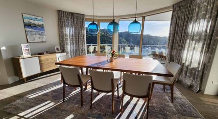 Luxurious Fully Furnished Beachside Home with Stunning Views - Photo 3