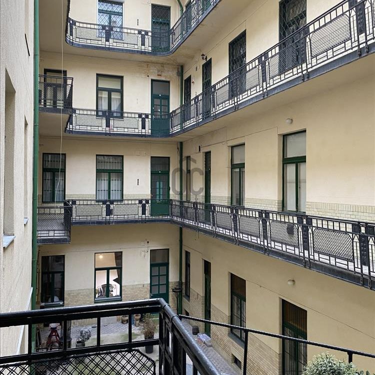 Kiadó jó állapotú lakás - Budapest V. kerület - Photo 1