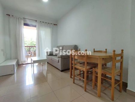 Apartamento en alquiler en Calle Huerto de Las Bombas - Photo 3