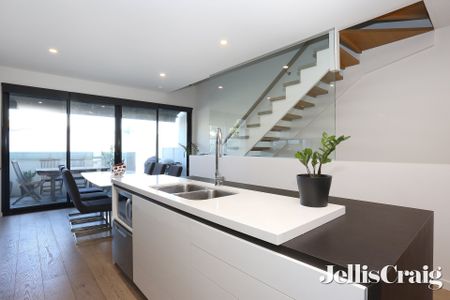 8/61-63 Brunswick Road, Brunswick East - Photo 2