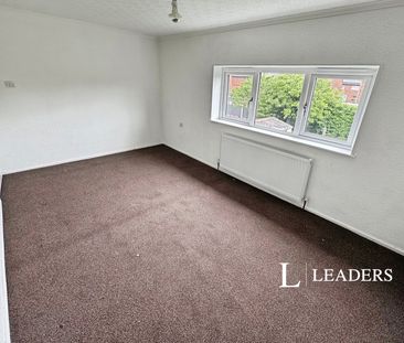 3 bedroom semi detached to rent Housefield Road, Stoke-on-Trent, ST2 - Photo 3