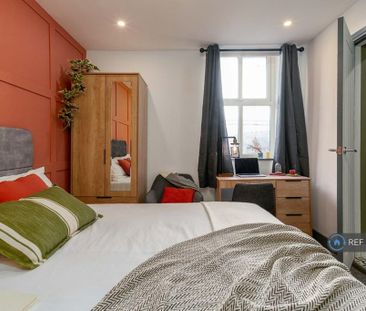 1 bedroom in a house share to rent - Photo 3