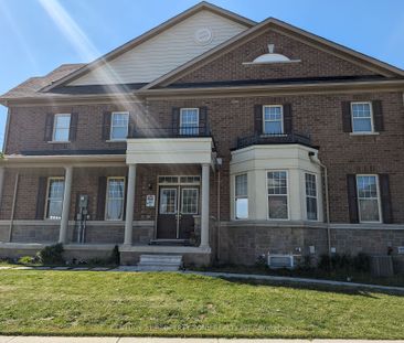 For Lease - 87 Finegan Circle, Brampton, Ontario - Photo 2