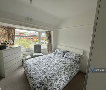 3 bedroom semi-detached house to rent - Photo 5