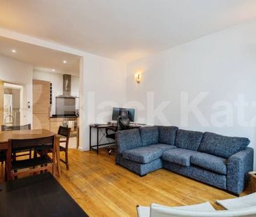 Warehouse style apartment moments from Borough High Street - Photo 1