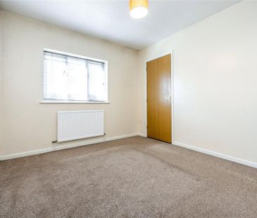 2 bedroom semi-detached house to rent - Photo 2