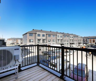 For Lease - 937 Creekway Private, Kanata, Ontario - Photo 2