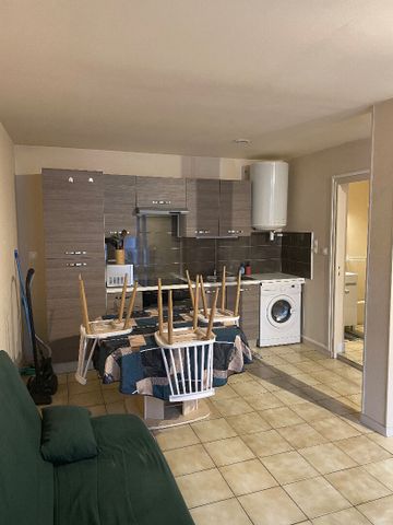 Location Appartement 1 pièce 33m² - Photo 5