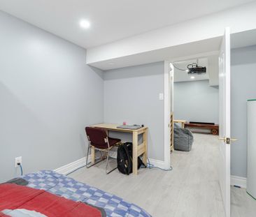 For Lease - 10 Mullis Crescent, Brampton, Ontario - Photo 5