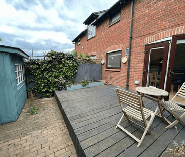 2 bedroom terraced house to rent - Photo 2