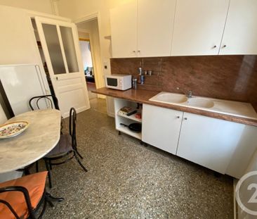 Location Appartement 2 pièces 45m² NICE 06300 - Photo 5