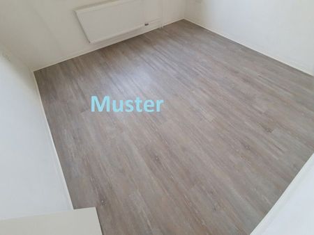 Schöne Single-Wohnung, saniert, direkt in der Einkaufsstraße - Foto 2