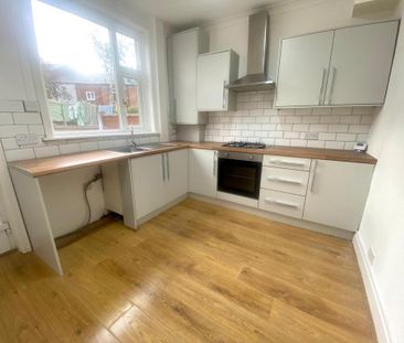 2 bedroom terraced house to rent - Photo 3