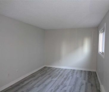 For Lease - 560 Bloor Street Unit# 404, Oshawa, Ontario - Photo 6