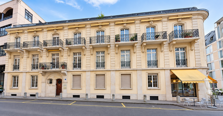 SURFACE COMMERCIALE DE 124M2 AU COEUR DE LA RUE BEAU SEJOUR - Foto 4