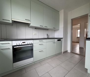Geräumige 4.5 Zimmerwohnung in ruhigem Quartier - Photo 3